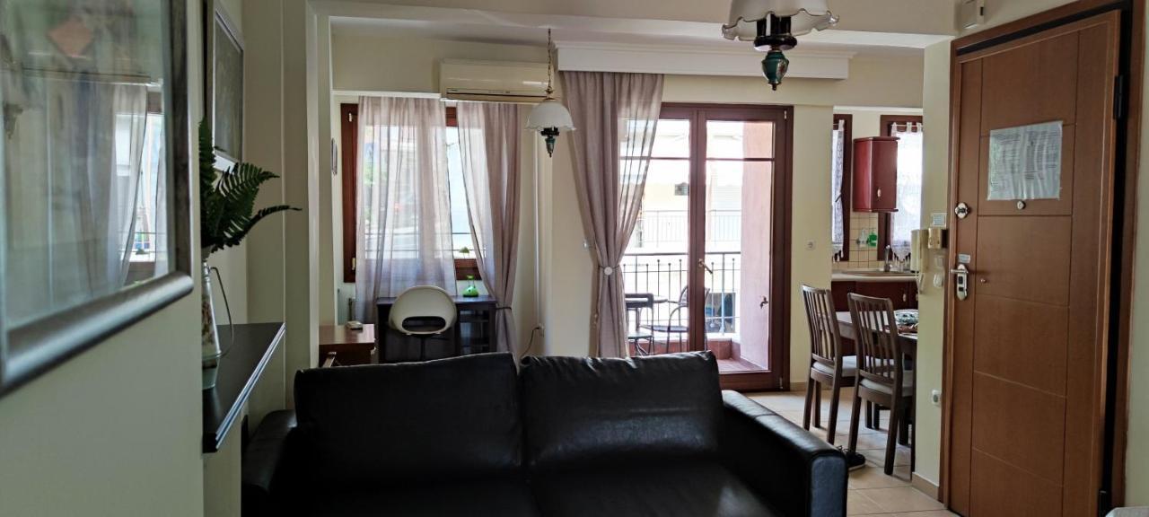 Kripis Studio Tesalonika Bagian luar foto