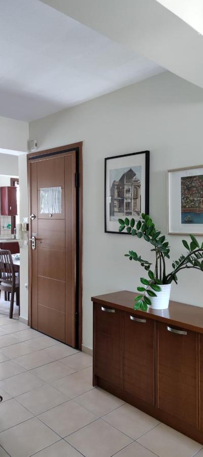 Kripis Studio Tesalonika Bagian luar foto