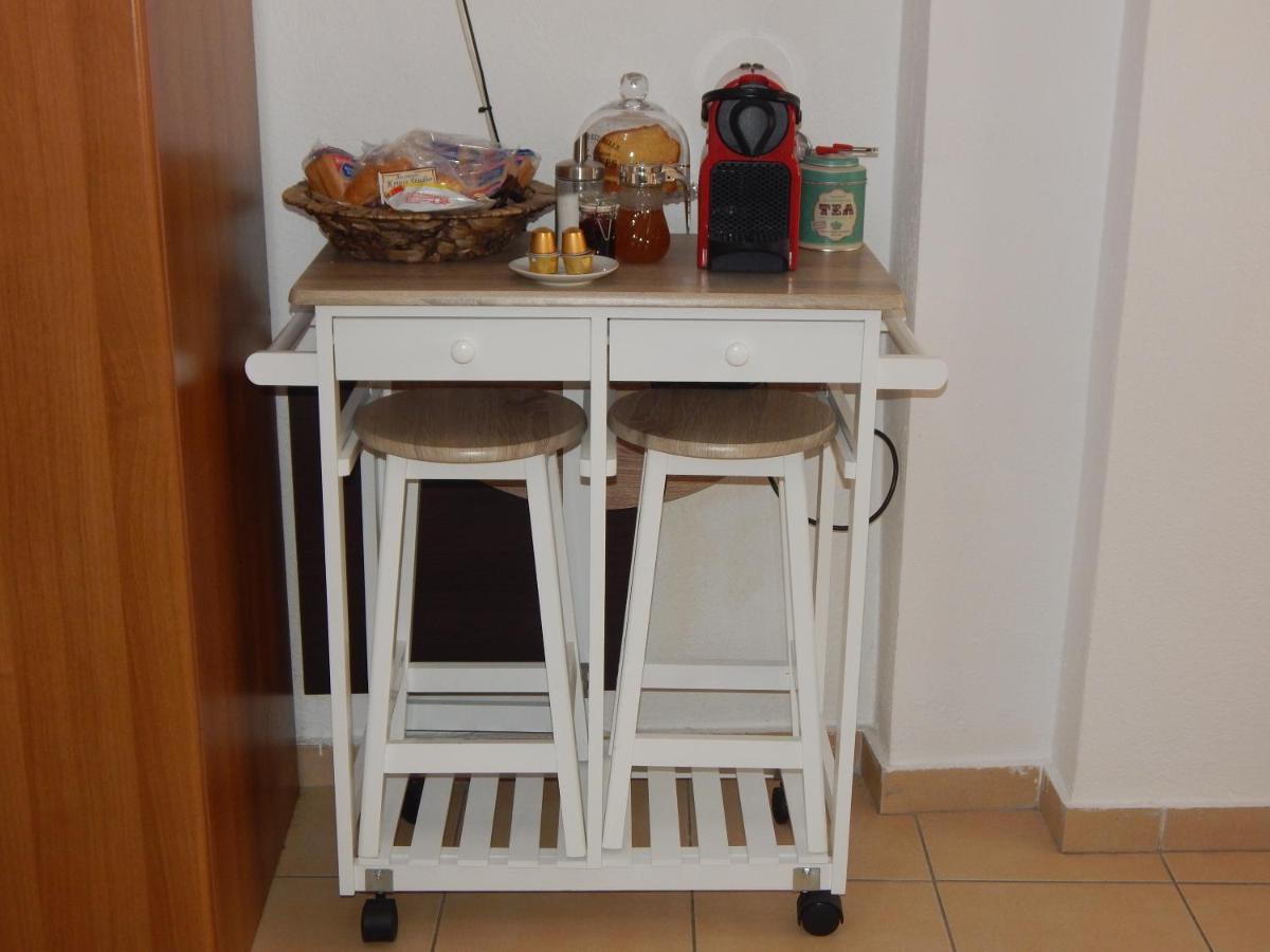 Kripis Studio Tesalonika Bagian luar foto
