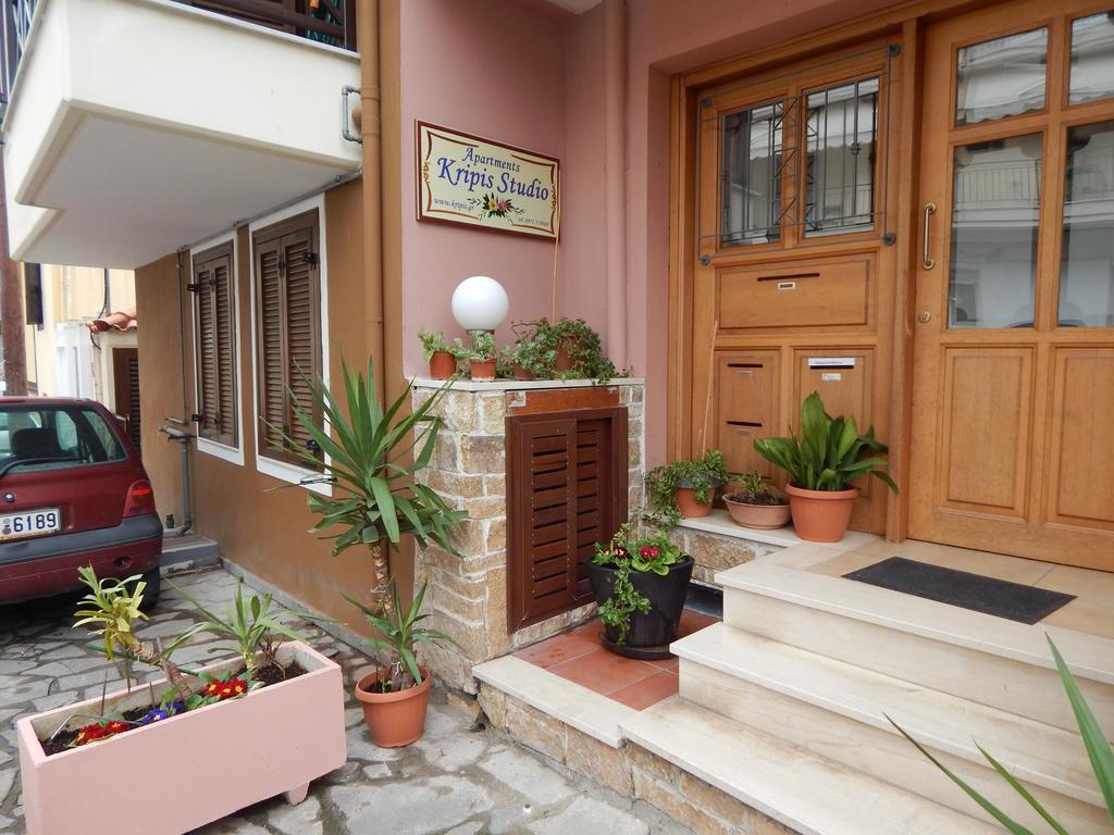 Kripis Studio Tesalonika Bagian luar foto