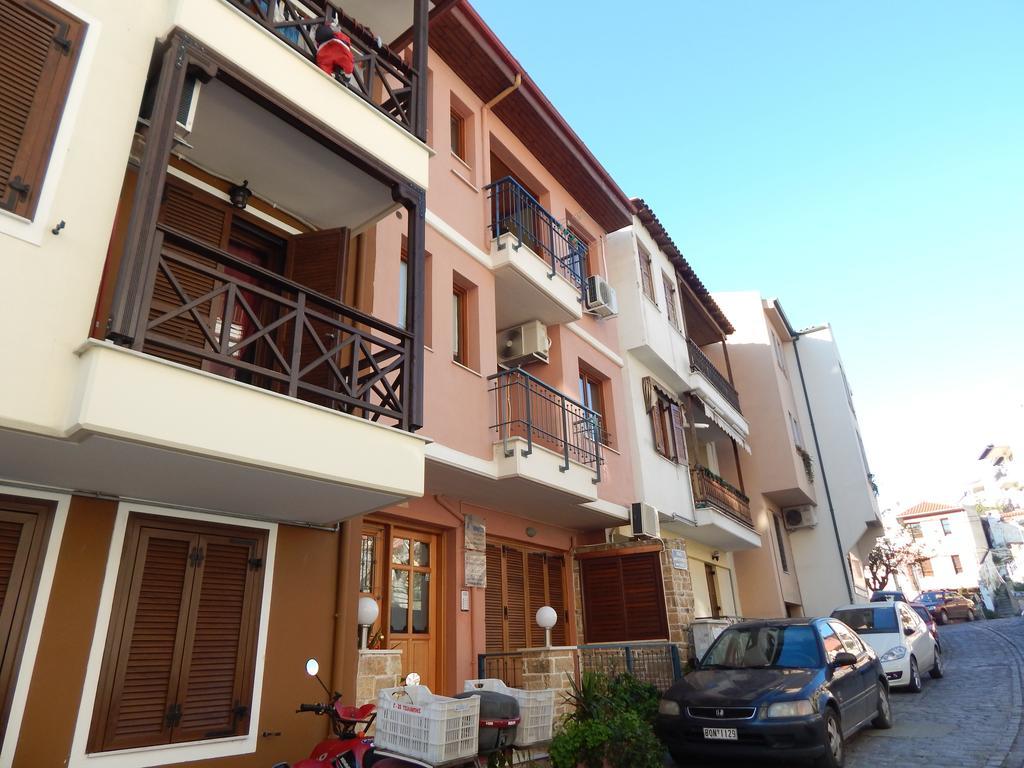 Kripis Studio Tesalonika Bagian luar foto