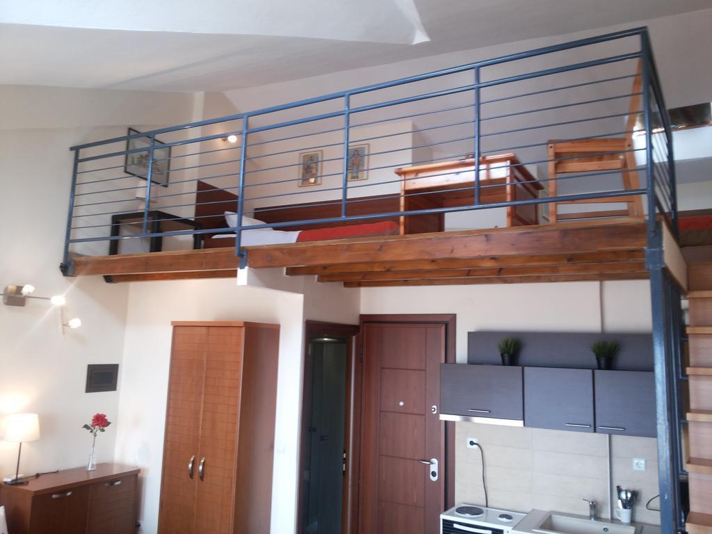 Kripis Studio Tesalonika Ruang foto