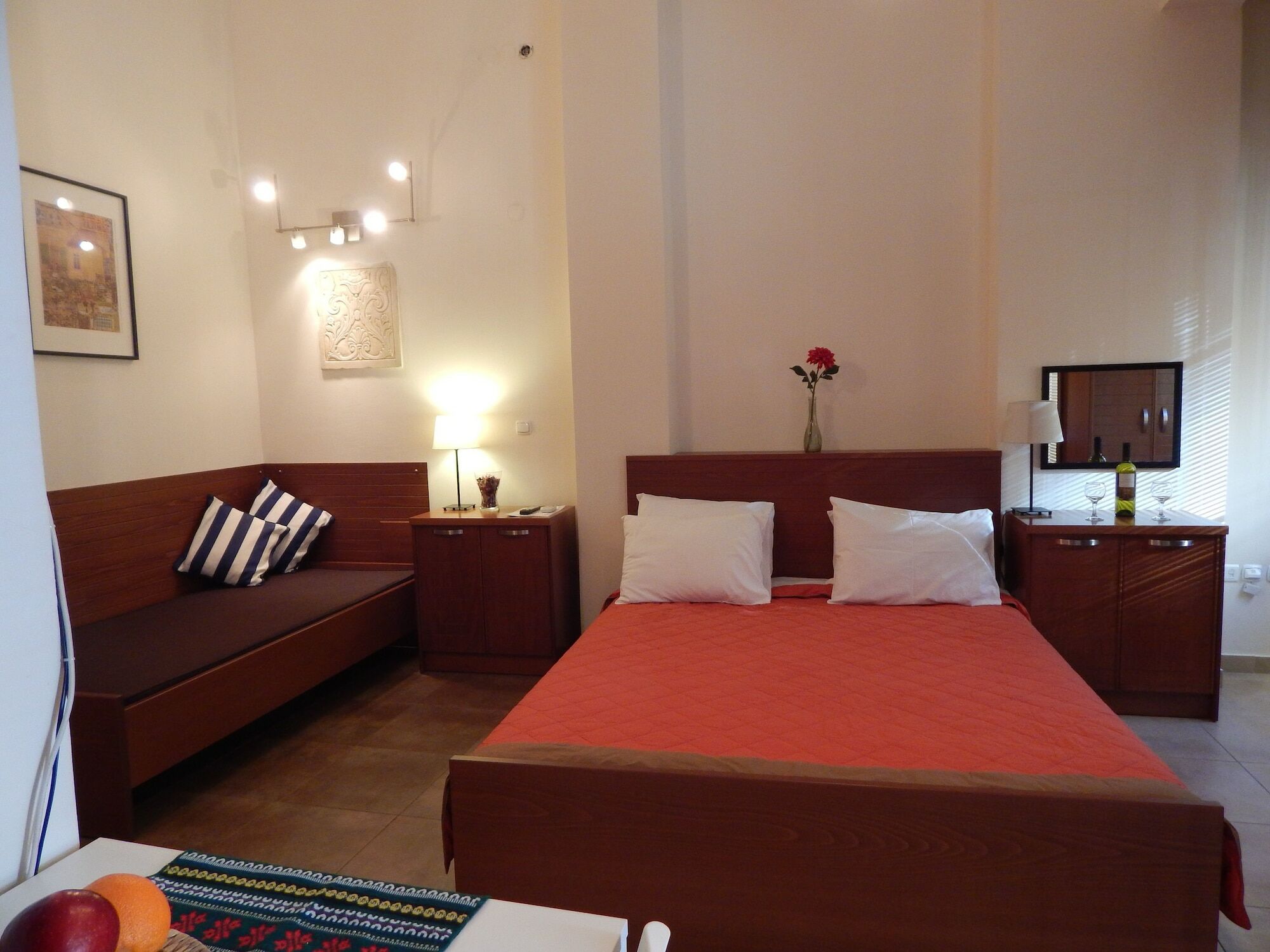 Kripis Studio Tesalonika Bagian luar foto