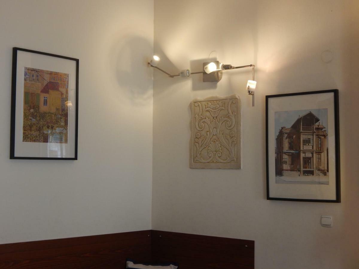 Kripis Studio Tesalonika Bagian luar foto