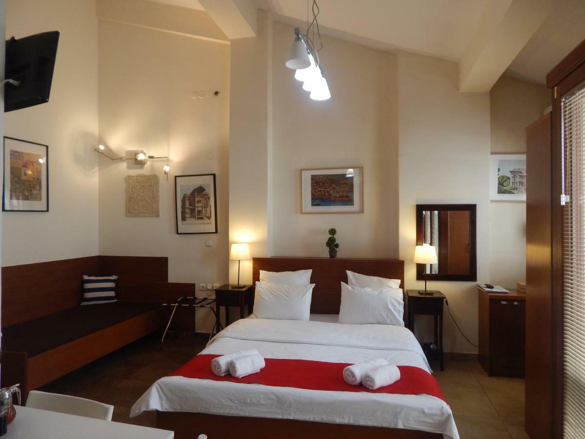 Kripis Studio Tesalonika Bagian luar foto